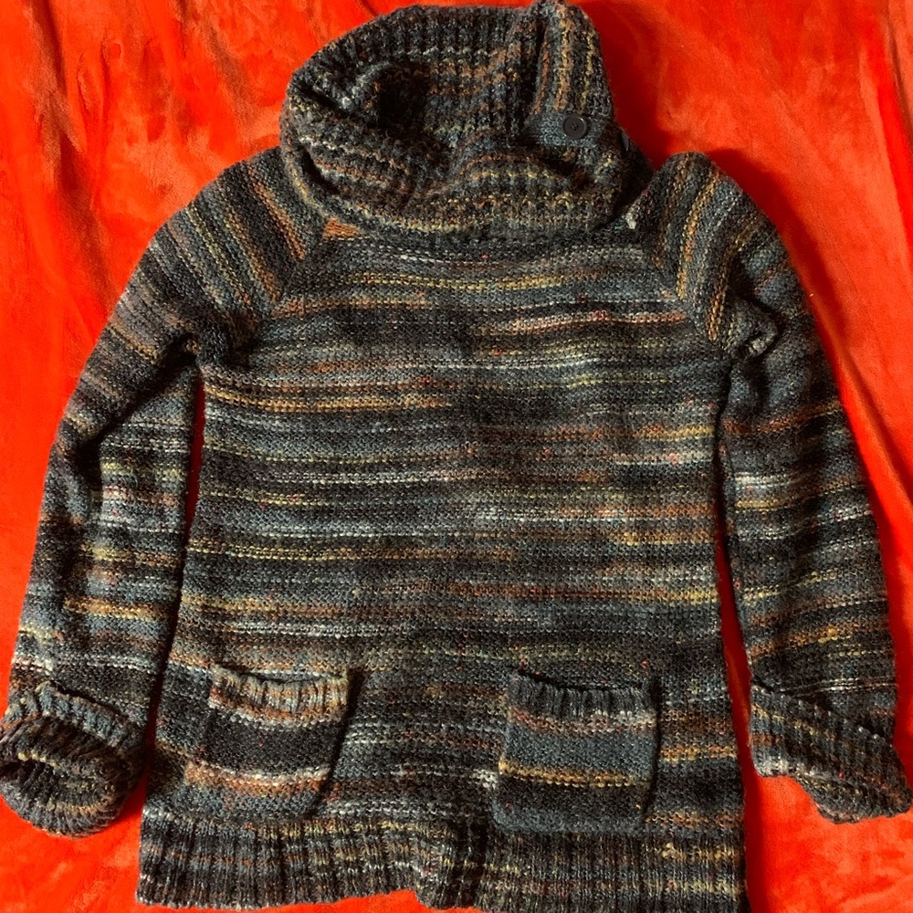 Cozy striped sweater☺️